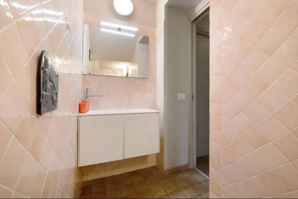 度假居 Aloha Lake Apartments 曼代洛-德尔拉里奥